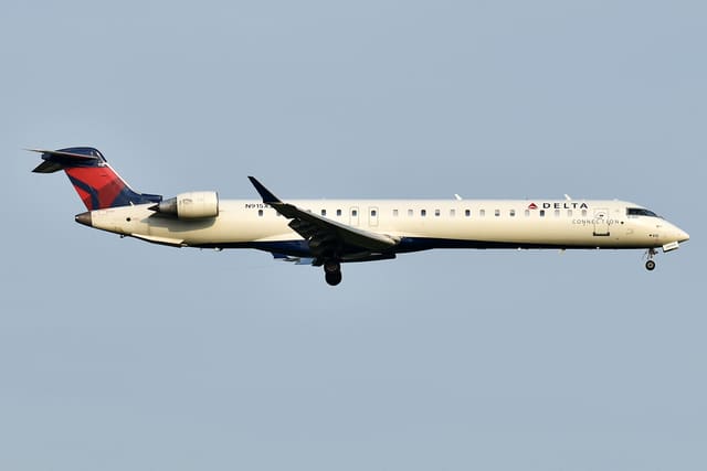 N915XJ - Bombardier