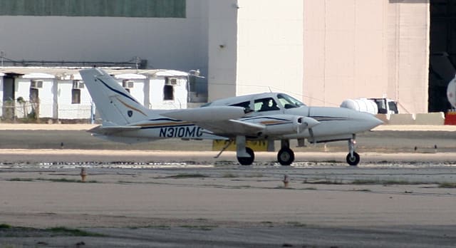 N310MC - Cessna