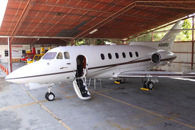 N880RG - Business jet