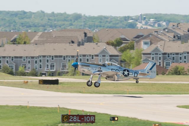 N1751D - Warbird