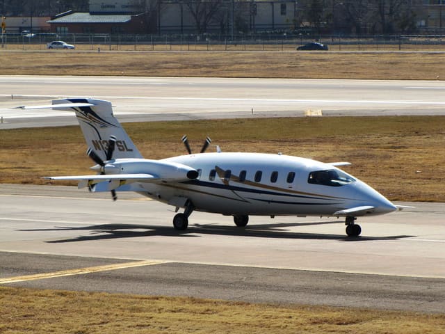 N137SL - Aircraft