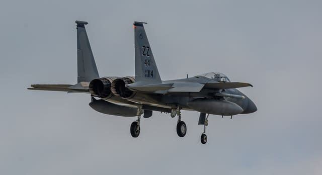  - Twin-engine aircraft
