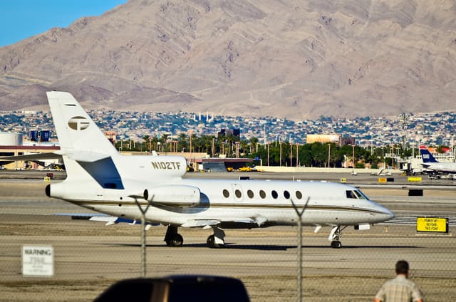 N102TF - Business jet