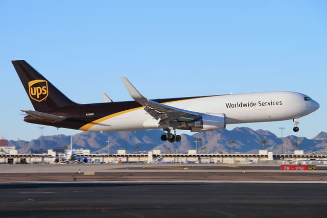 N355UP - Boeing