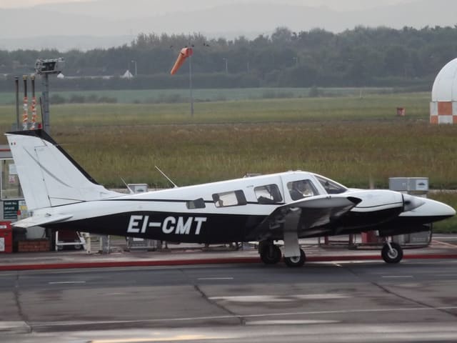 EI-CMT - Twin-engine aircraft