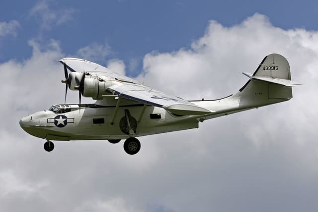  - Twin-engine aircraft