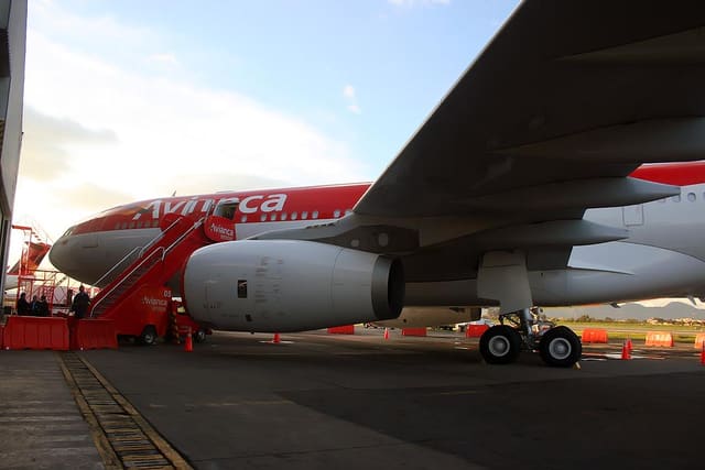 N948AC - Twin-engine aircraft