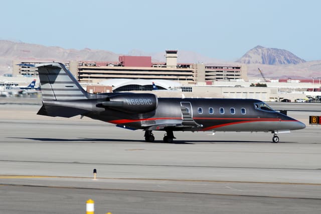 N668RC - Business jet