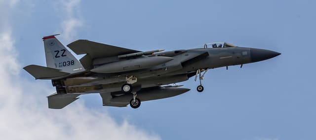  - Twin-engine aircraft