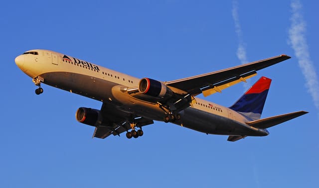N129DL - Boeing