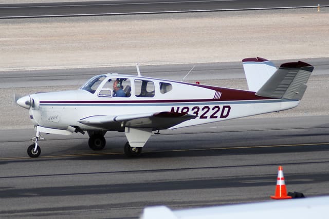 N8322D - Single-engine aircraft
