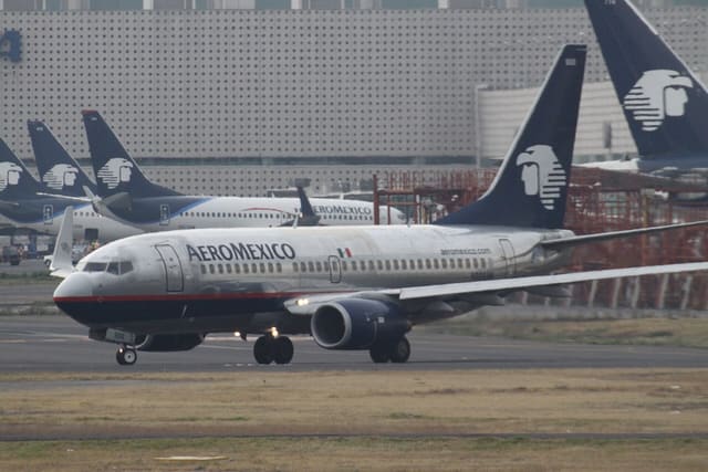 N908AM - Twin-engine aircraft