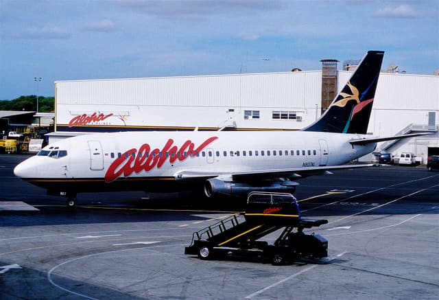 N807AL - Twin-engine aircraft