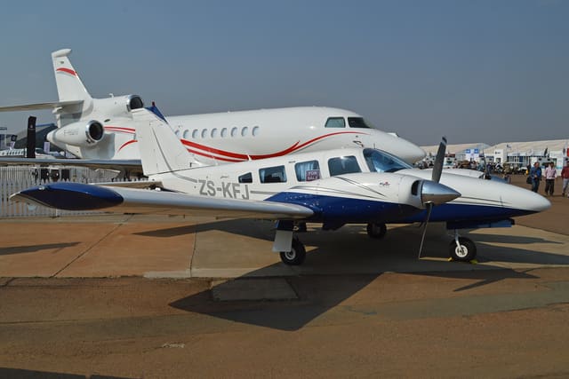 ZS-KFJ - Piper