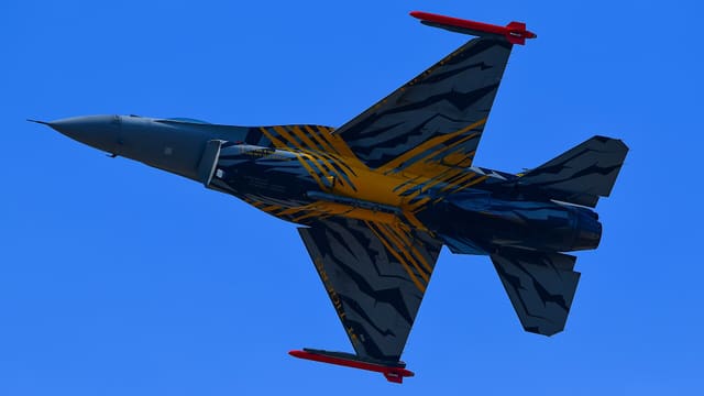  - Single-engine aircraft