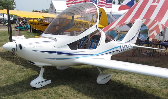 N4747 - Single-engine aircraft