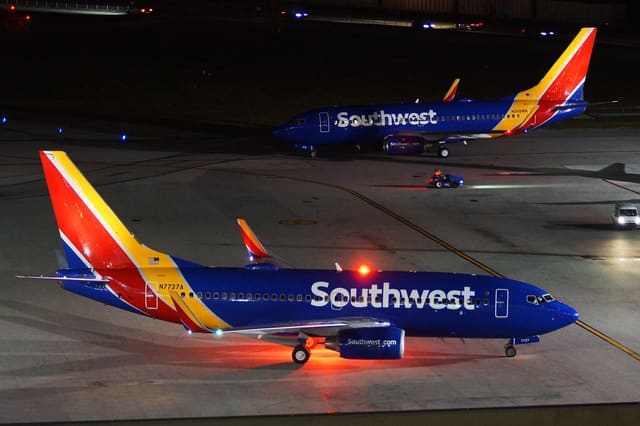 N568WN - Boeing