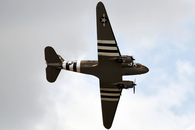 N47TB - Douglas