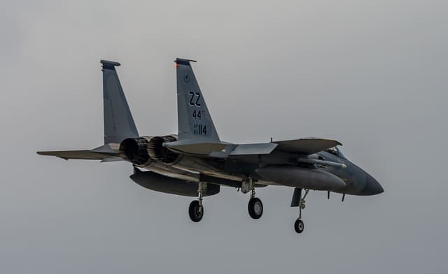  - Twin-engine aircraft