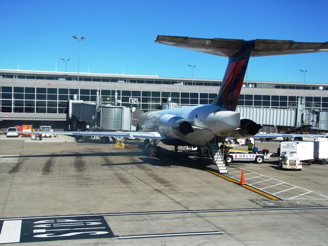 N982DL - Bombardier