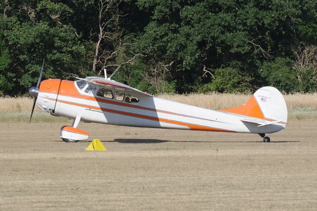N1904U - Single-engine aircraft