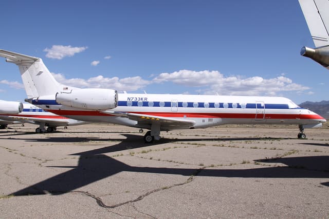N733KR - Business jet
