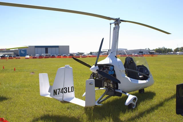 N743LD - Helicopter