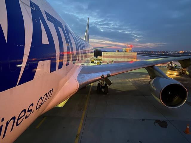 N729CA - Aircraft