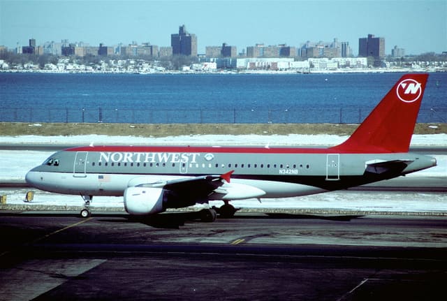 N342NB - Airbus