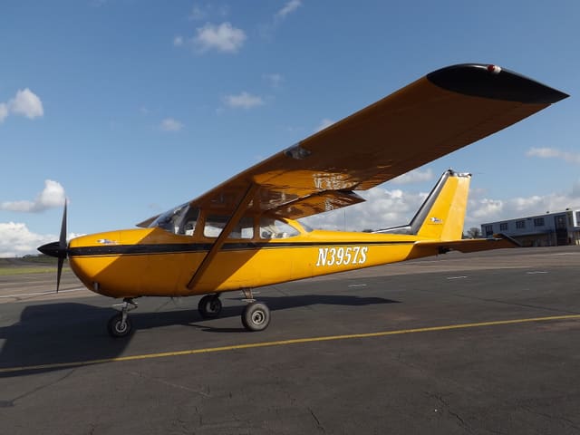 N3957S - Single-engine aircraft