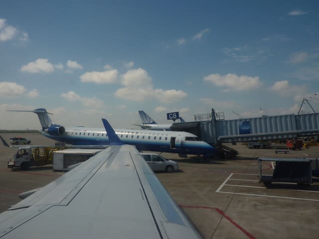 N169GJ - Bombardier