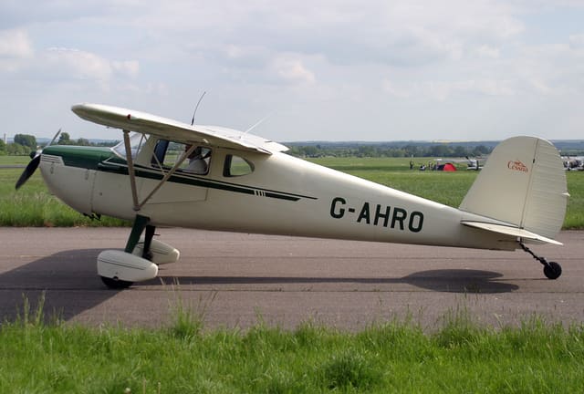 G-AHRO - Cessna
