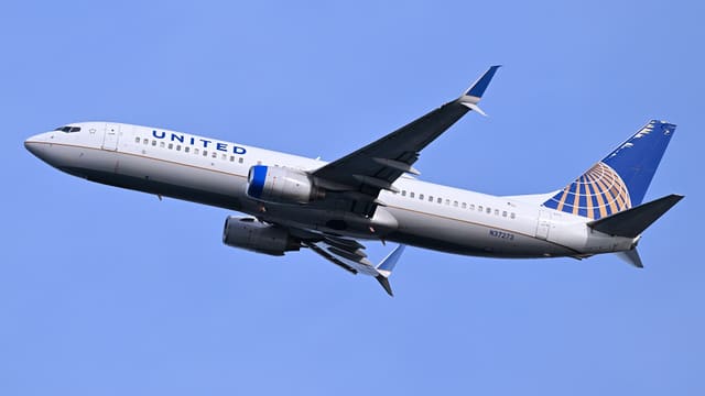 N37273 - Boeing