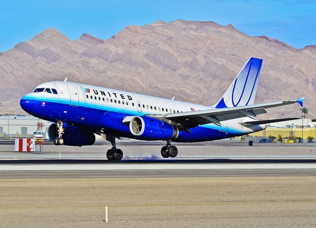 N804UA - Airbus