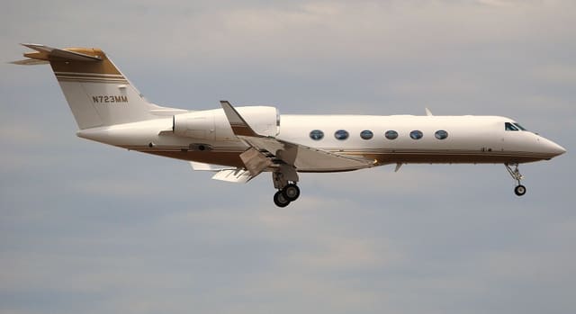 N723MM - Business jet