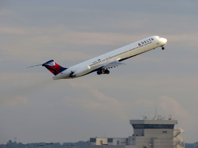 N915DL - Aircraft