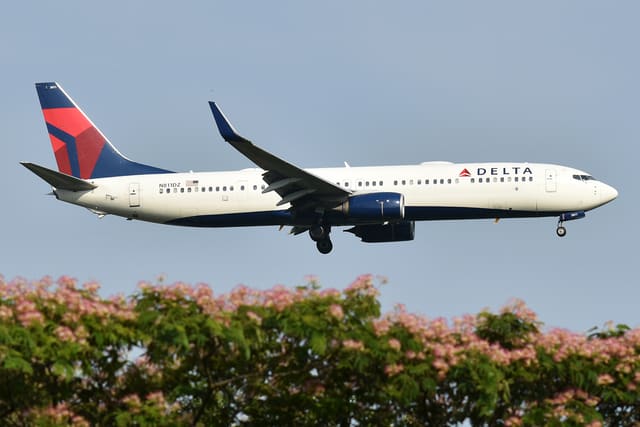 N811DZ - Boeing