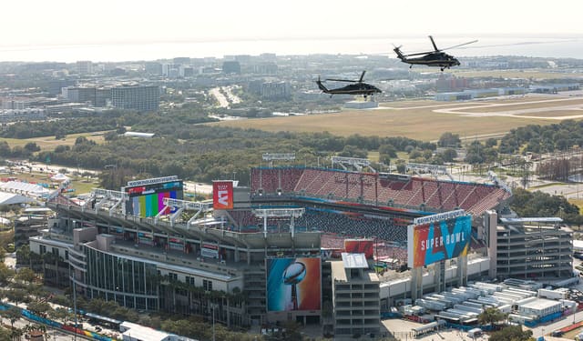 N72760 - Helicopter