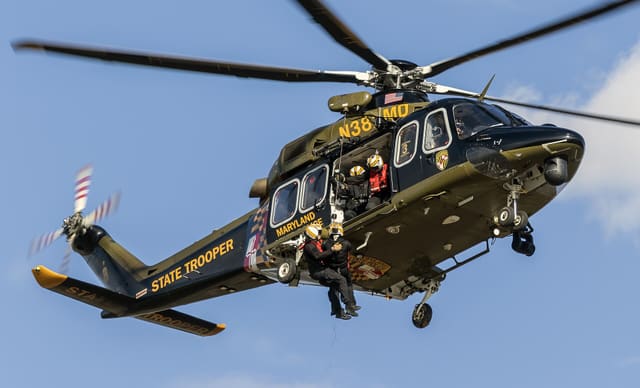 N382MD - Helicopter