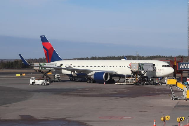 N16065 - Boeing