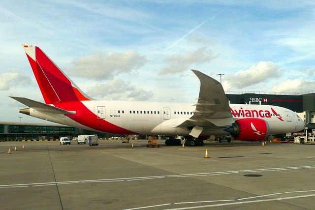 N786AV - Boeing