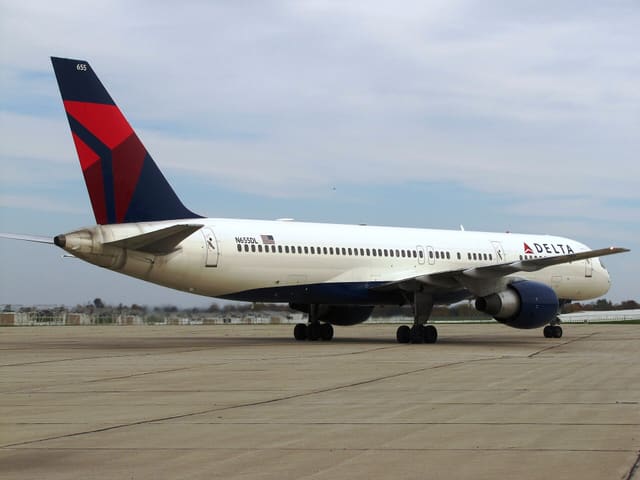 N655DL - Boeing