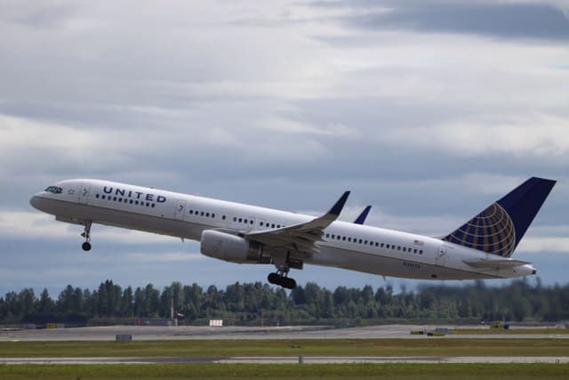 N33132 - Boeing