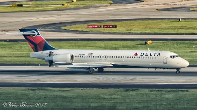 N893AT - Boeing