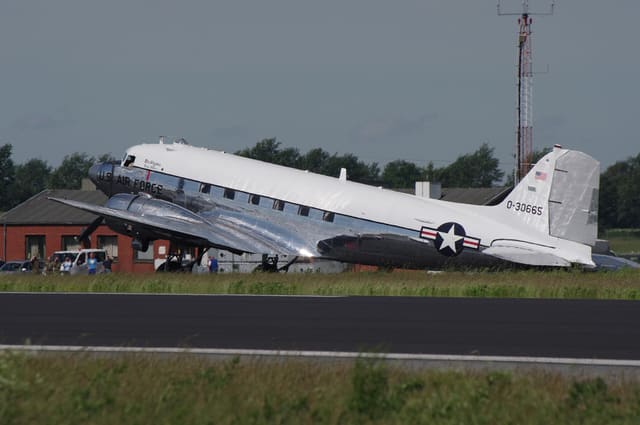 N47E - Douglas