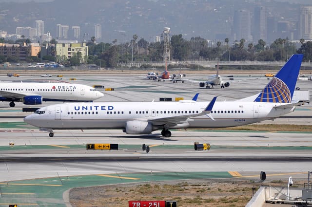 N37434 - Boeing