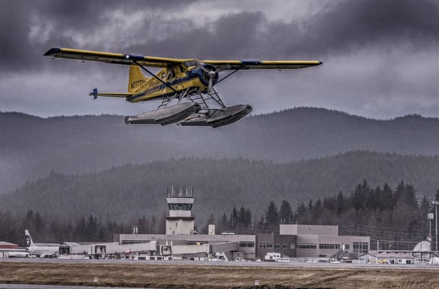 N777DH - Aircraft