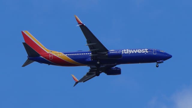 N8677A - Boeing