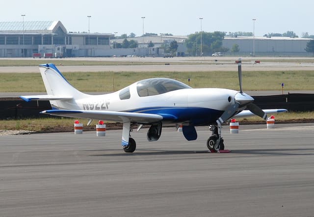 N922F - Aircraft
