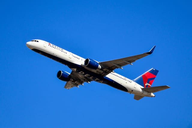 N693DL - Boeing